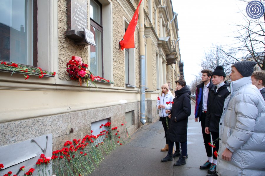 77-Й ГОДОВЩИНЕ СНЯТИЯ БЛОКАДЫ ЛЕНИНГРАДА ПОСВЯЩАЕТСЯ