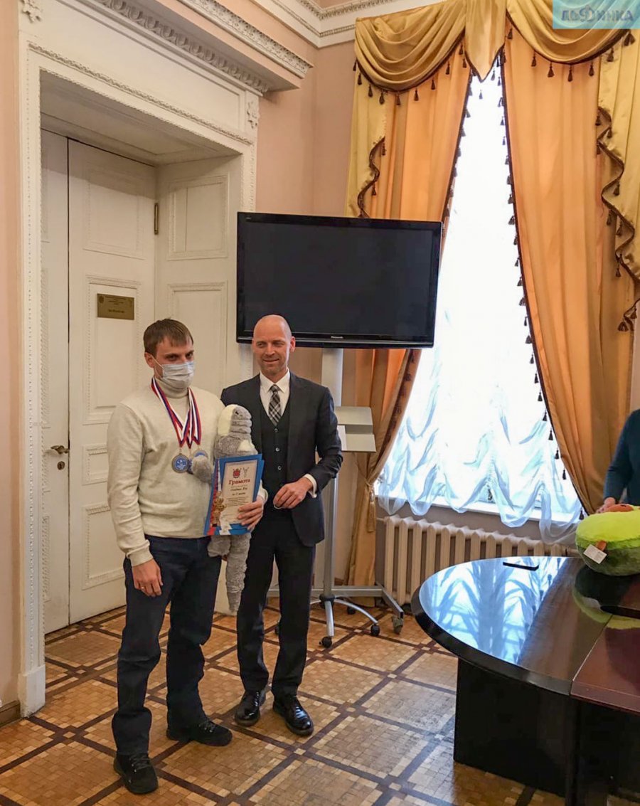 ЛЕД НАДЕЖДЫ НАШЕЙ